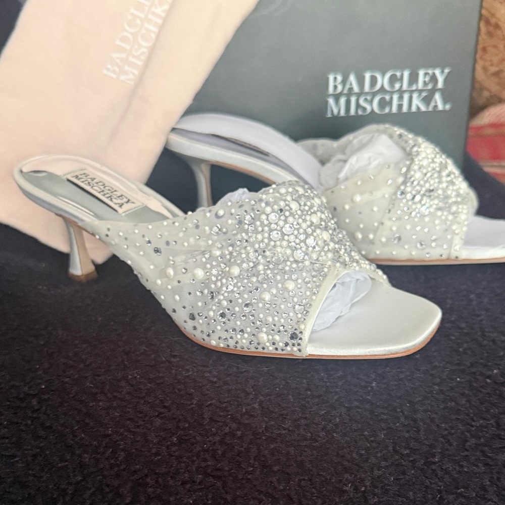 Badgley Mischka Ivory Crystal & Pearl Embellished Brandy Slides